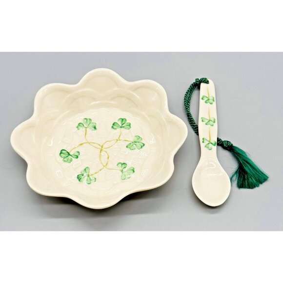 Belleek Shamrock Sweet Dish Spoon Ornament 9th Blue Mark Ireland Vintage - Picture 1 of 10